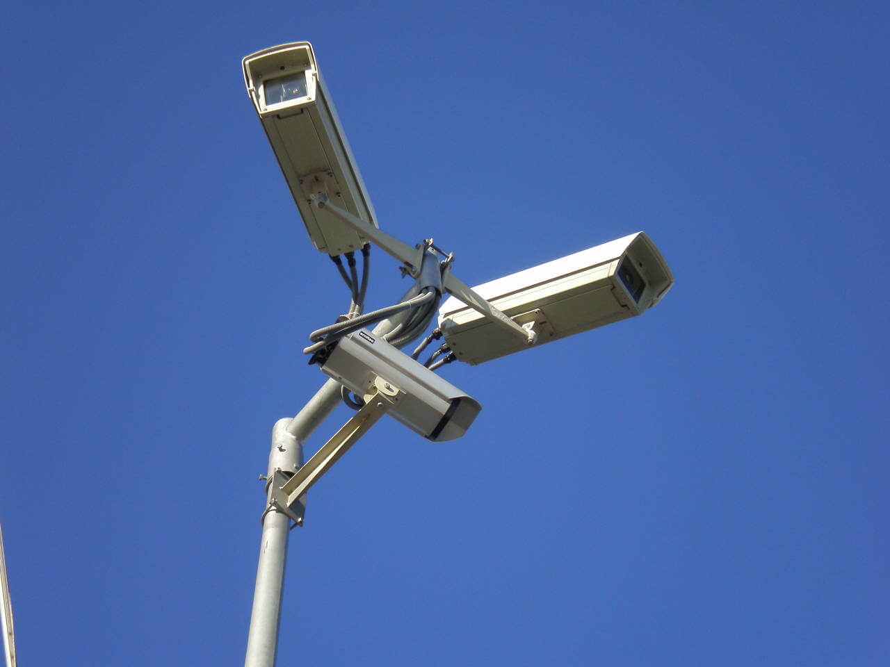 Zdziarski P. (2016). Surveillance video cameras above marina in Gdynia. 