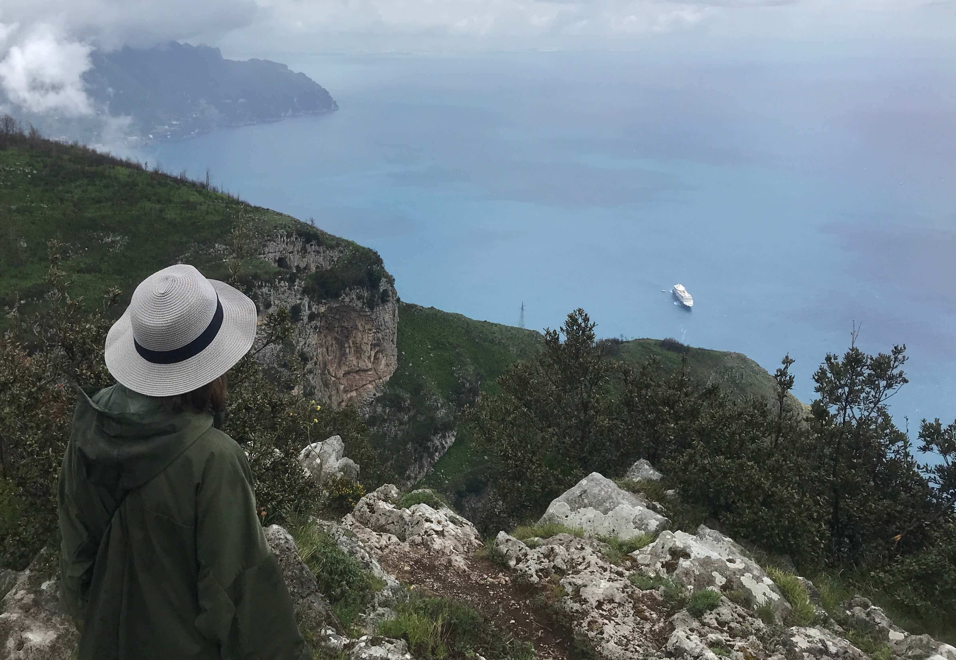 Italy. A view from a cliff overlooking a cruise ship in the sea. Sproge K.M. (2020).