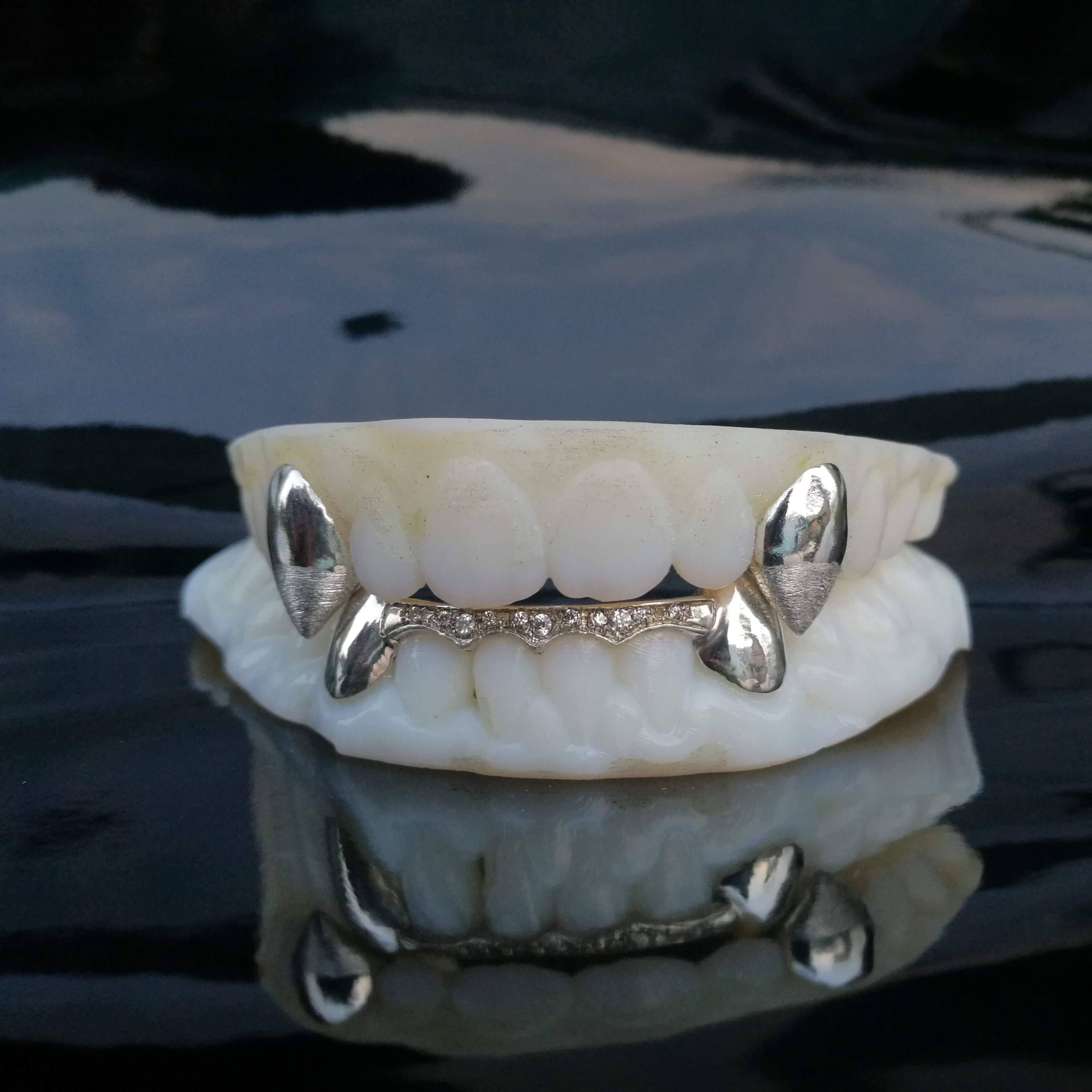 Prostethic Silver Vampire Teeth