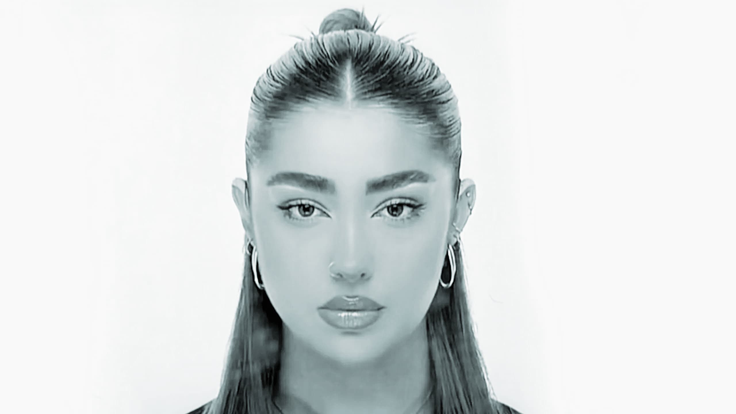 Georgia Barrat Passport Photo